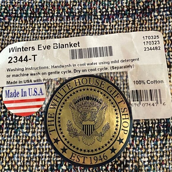 Thomas Kinkade Winters Eve Throw Blanket - Picture 2 of 5